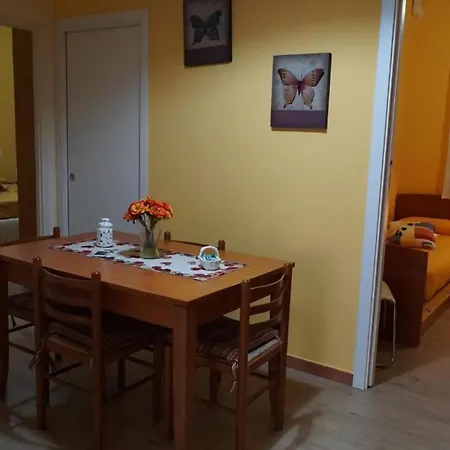 Gemuetliche In Marchesana Mit Terrasse, Garten Und Grill דירה טרמה ויליאטורה